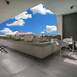 House On First Floor 2258 Vikendica *