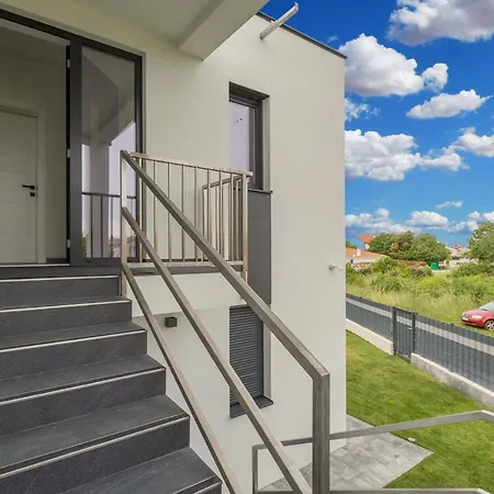Holiday home House On First Floor 2258 *